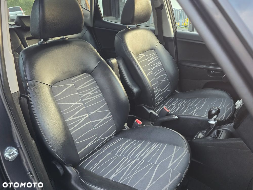 Kia Venga 1.6 CVVT Fifa World Cup Edition - 26