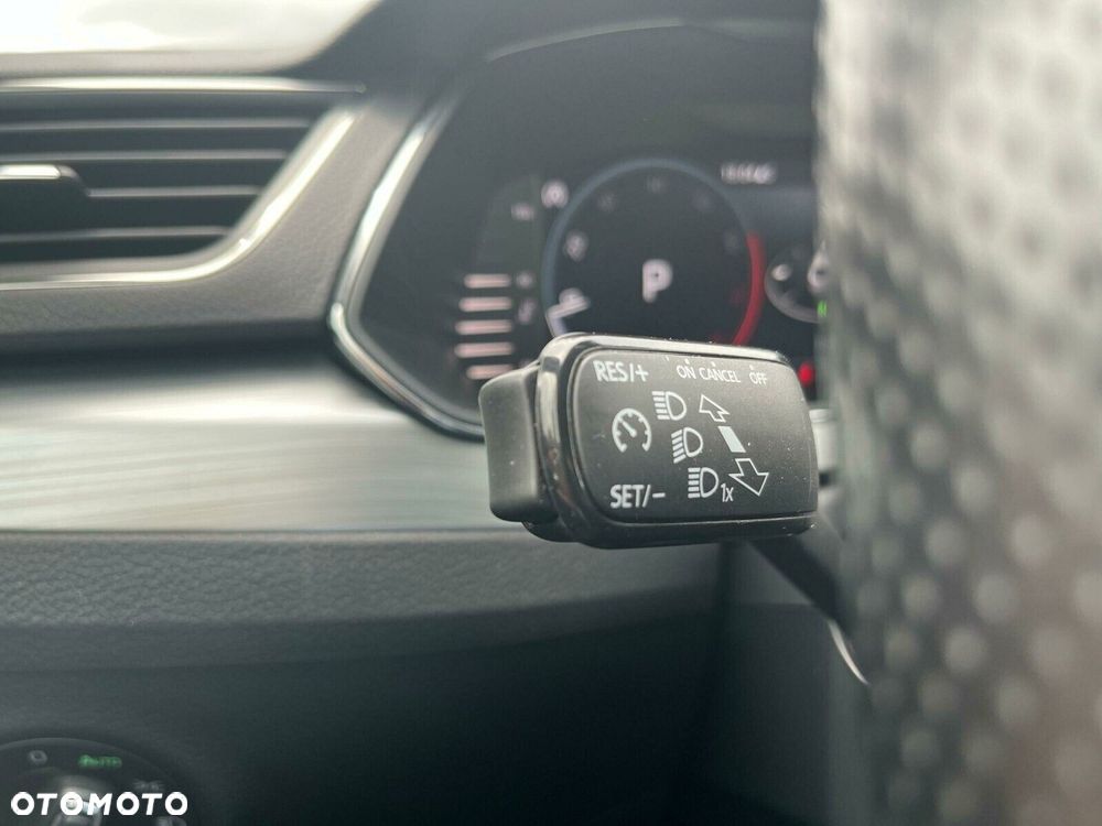 Skoda Superb 1.5 TSI Ambition DSG - 17