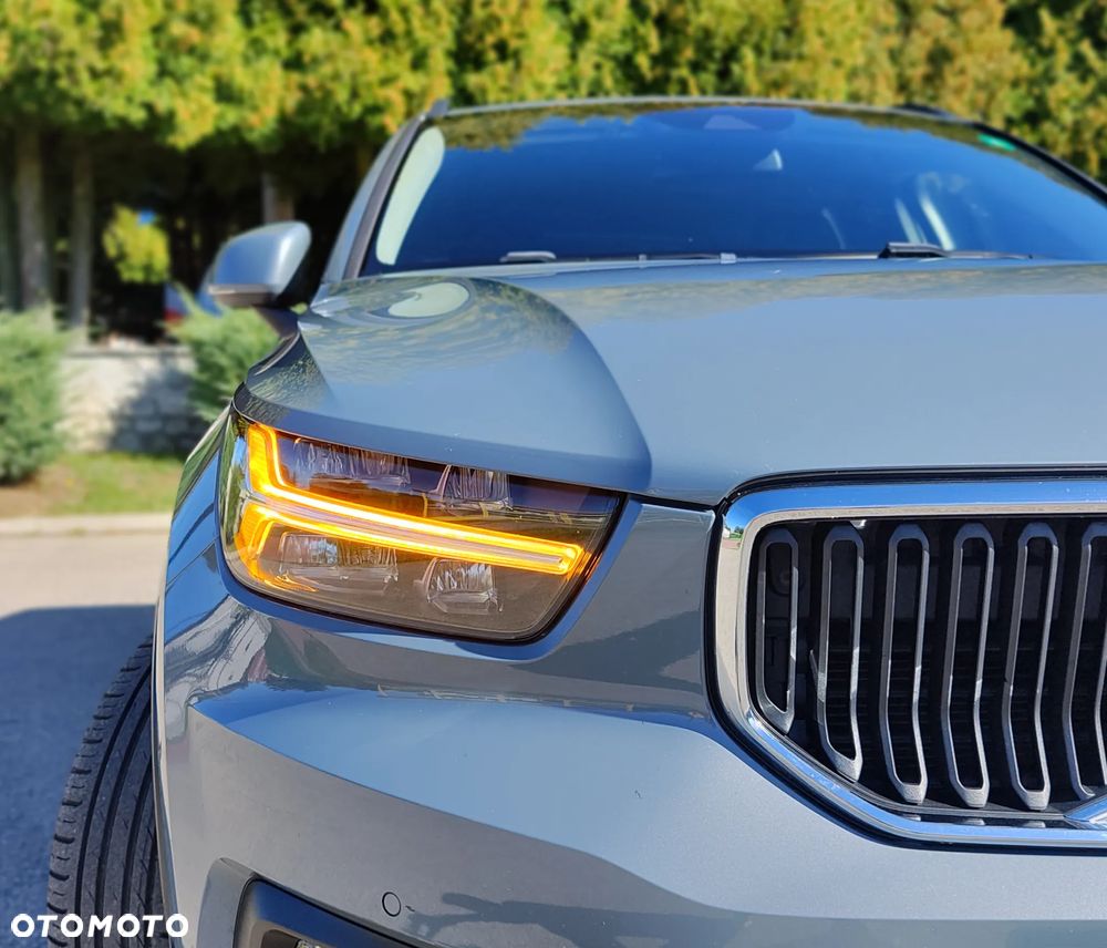 Volvo XC 40 - 3