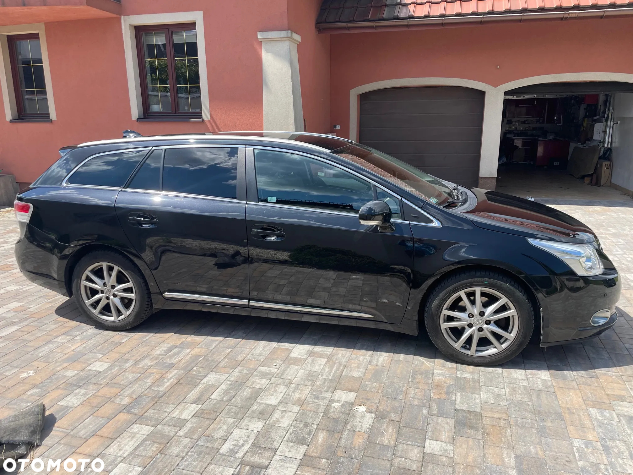 Toyota Avensis - 9