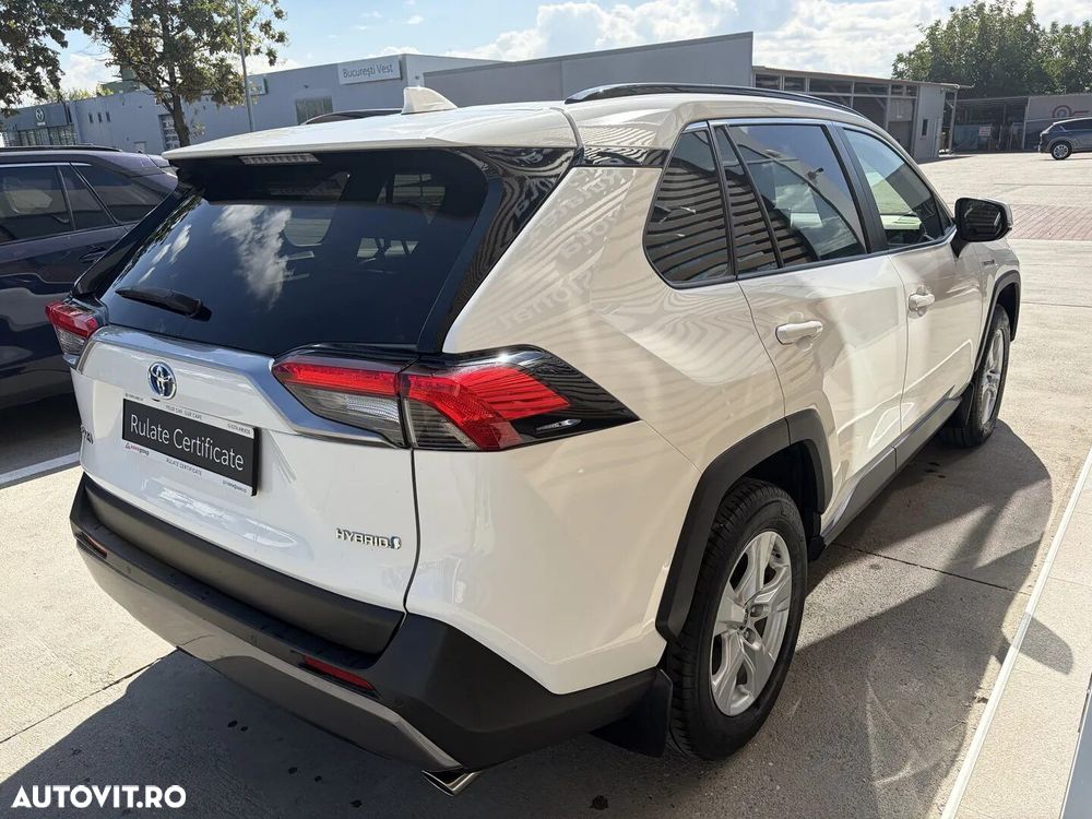Toyota RAV4 - 7