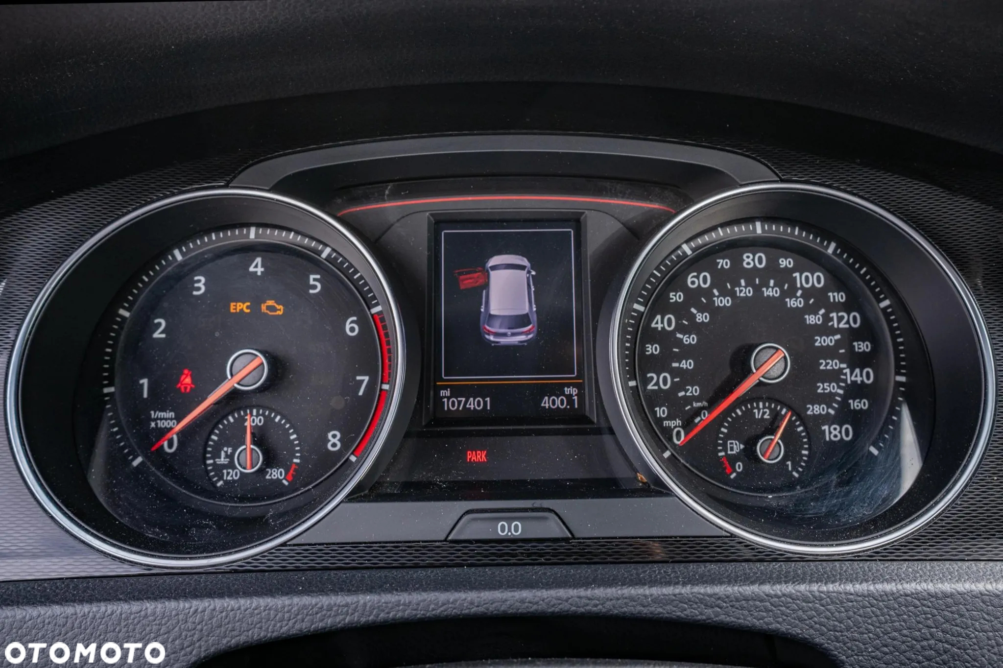 Volkswagen Golf - 19
