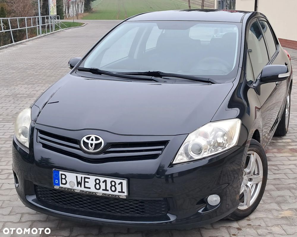 Toyota Auris 1.6 Comfort - 1