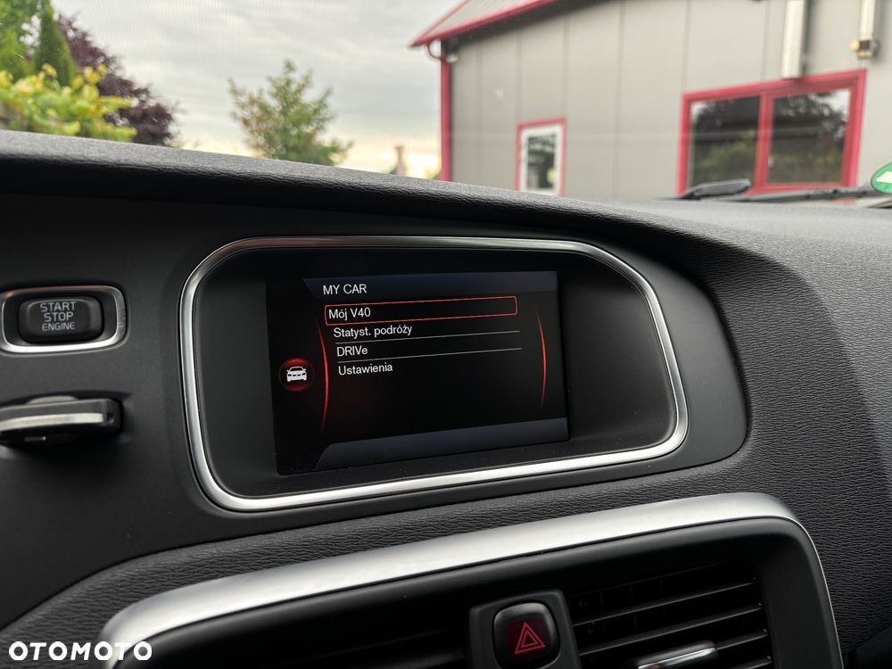 Volvo V40 D2 Momentum - 20
