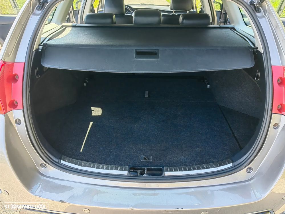 Toyota Auris Touring Sports 1.8 HSD Exclusive+Navi - 10