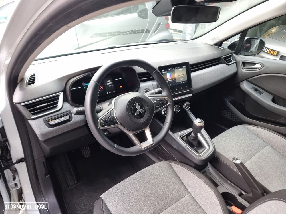 Mitsubishi Colt 1.0 MPI-T Invite - 4