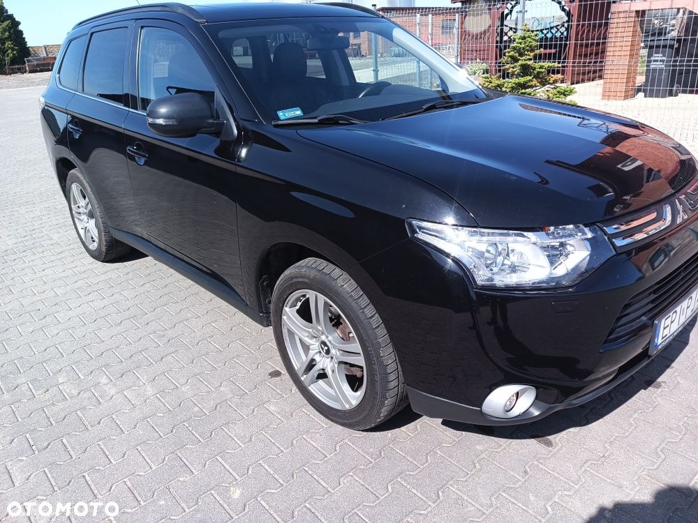 Mitsubishi Outlander - 3