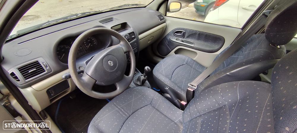 Renault Clio 1.2 16V Dynamique - 6