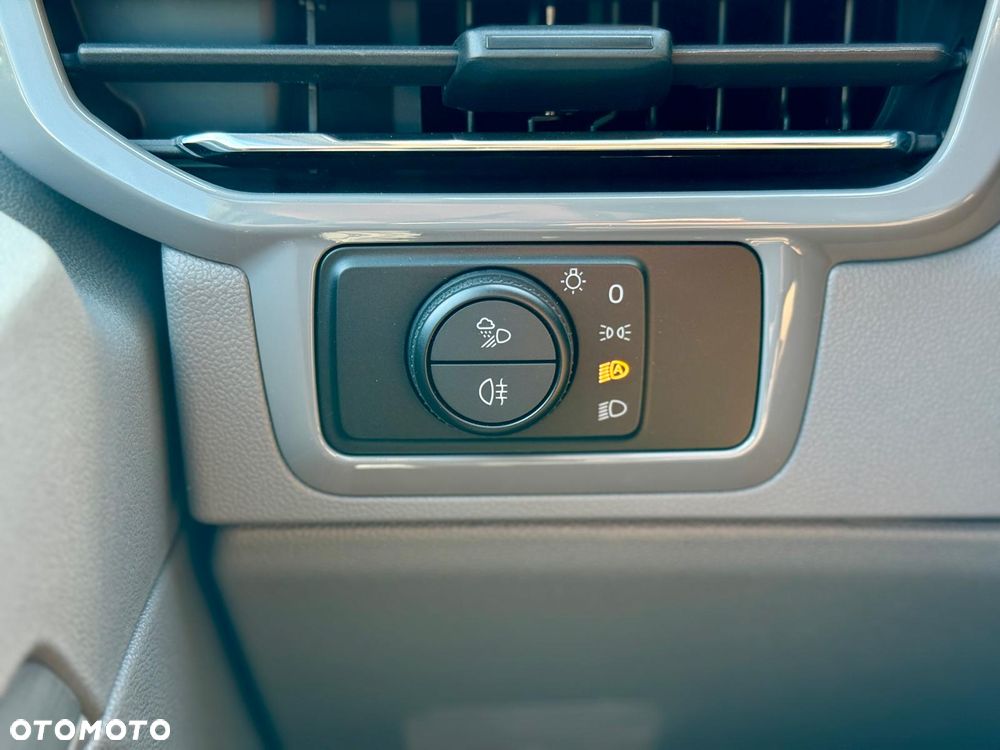 Volkswagen Transporter Furgon Plus - 24