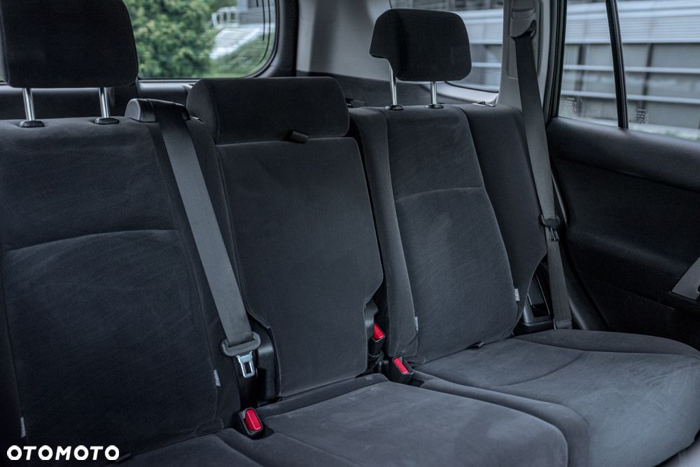 Toyota Land Cruiser LC 2.8 D-4D Prado - 32