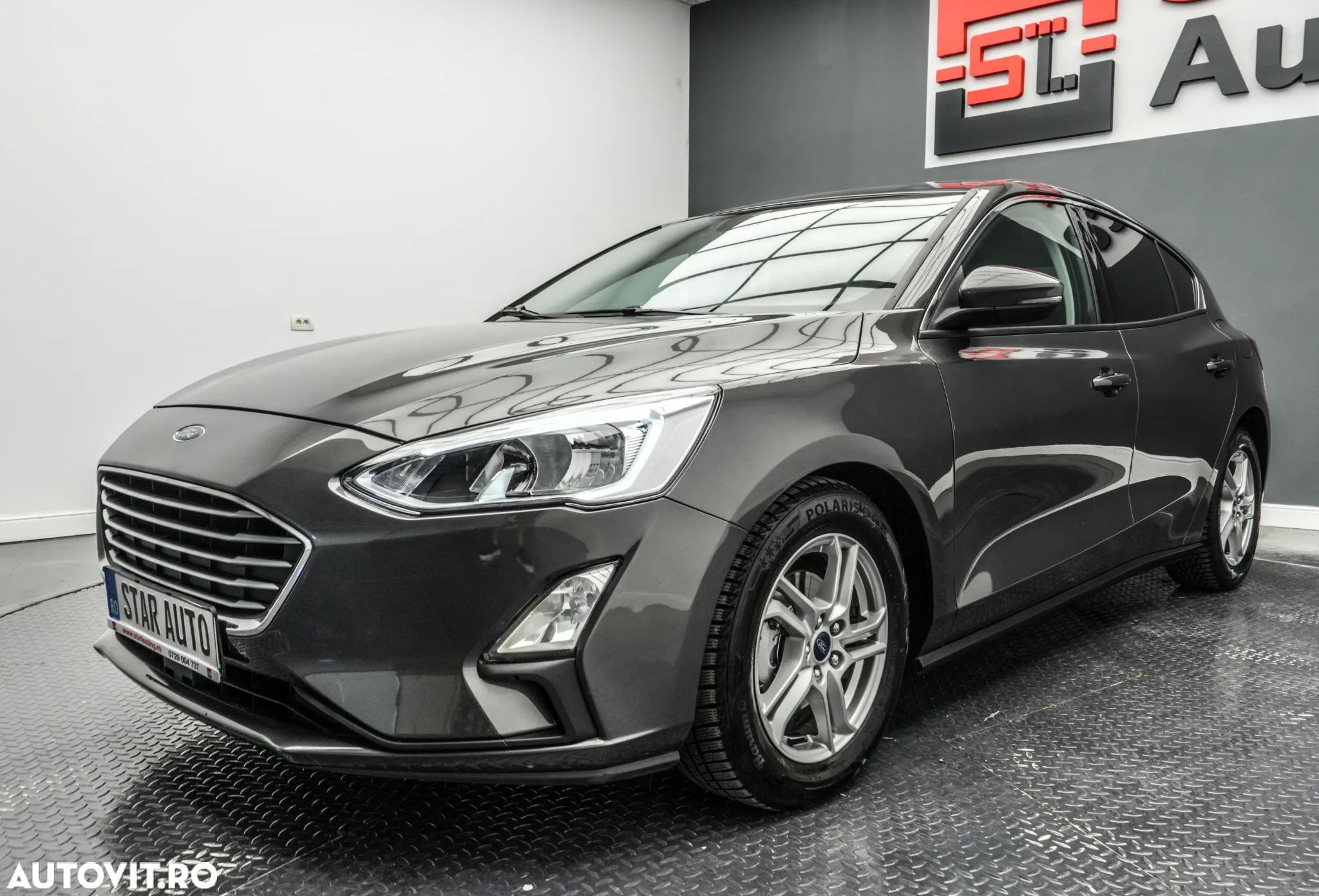 Ford Focus 1.0 EcoBoost Titanium - 1