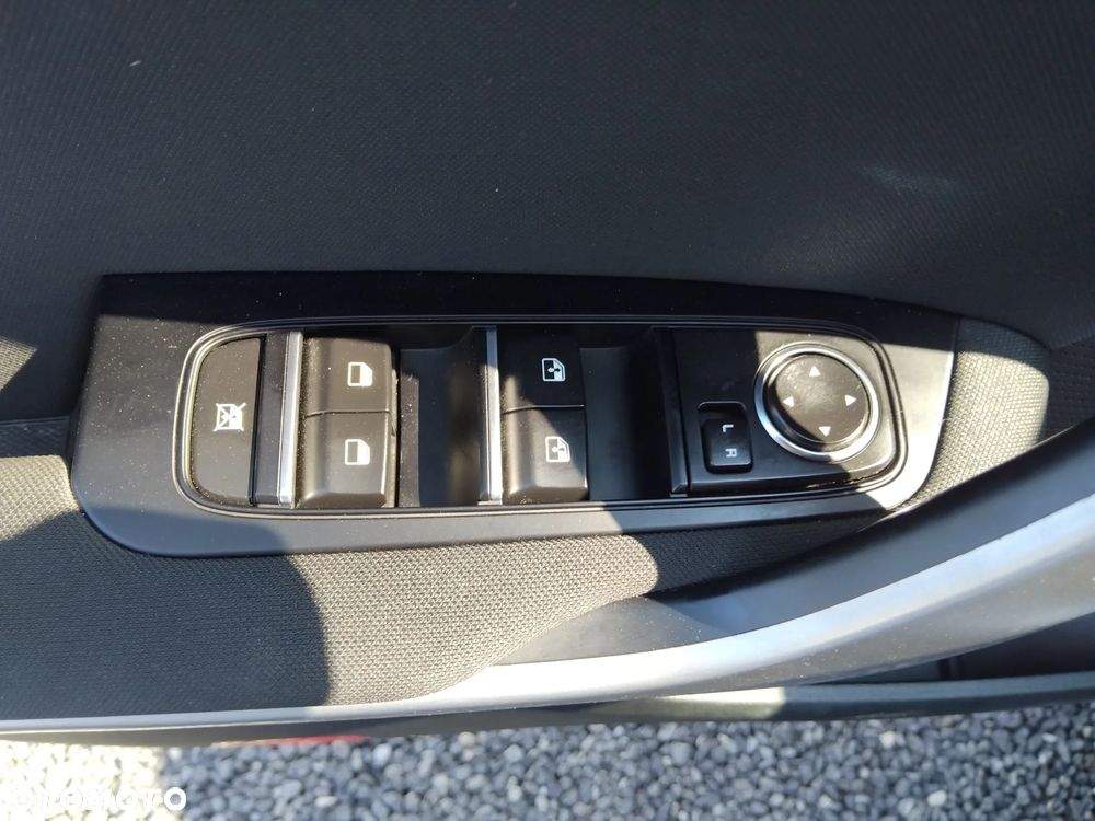 Kia Ceed 1.5 T-GDI M - 10