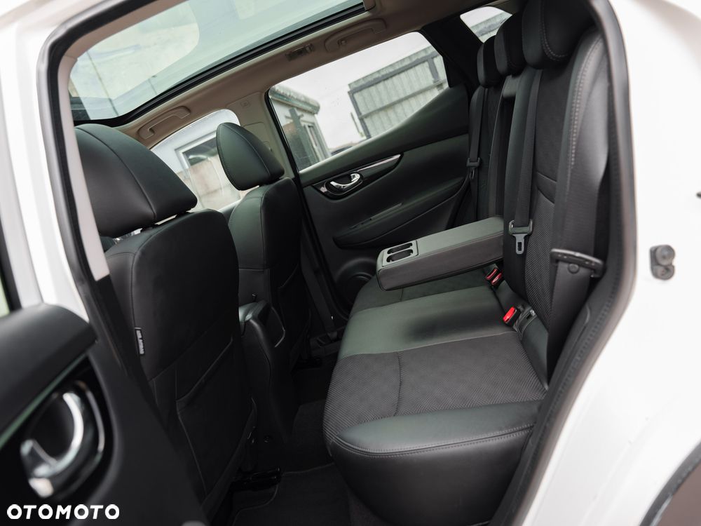 Nissan Qashqai 1.6 dCi Xtronic TEKNA+ - 15