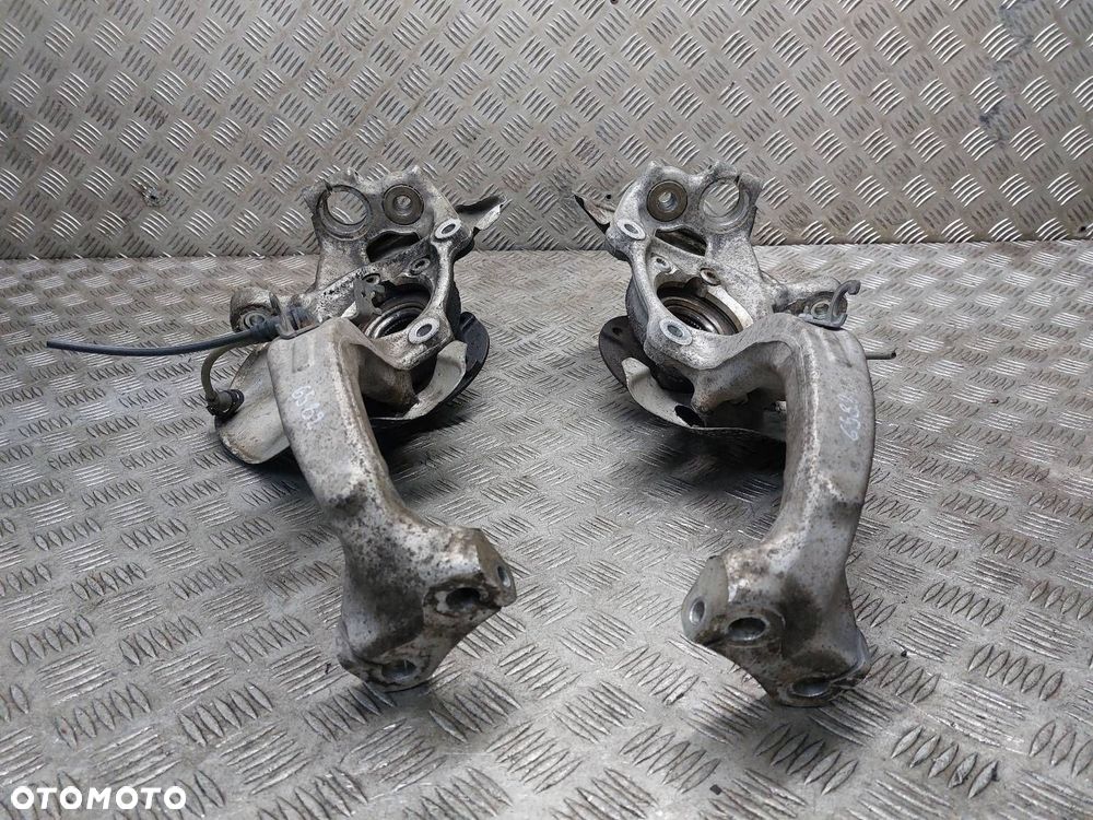 PIASTA ZWROTNICA LEWY PRZÓD + PRAWY PRZÓD AUDI Q5 8R - 5