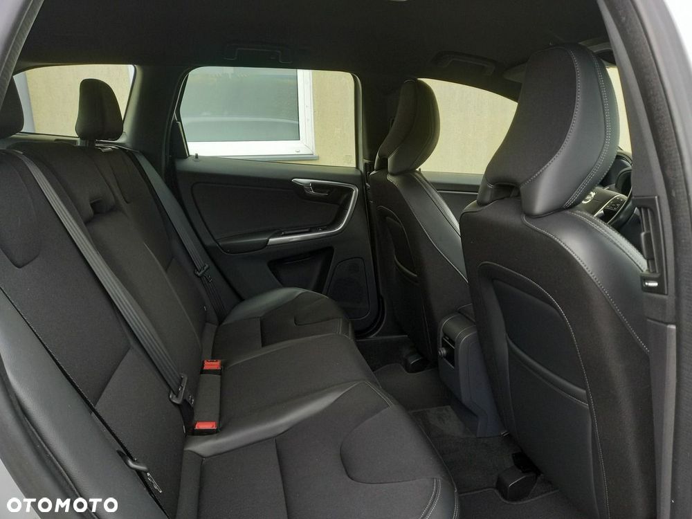 Volvo XC 60 D4 Summum - 24