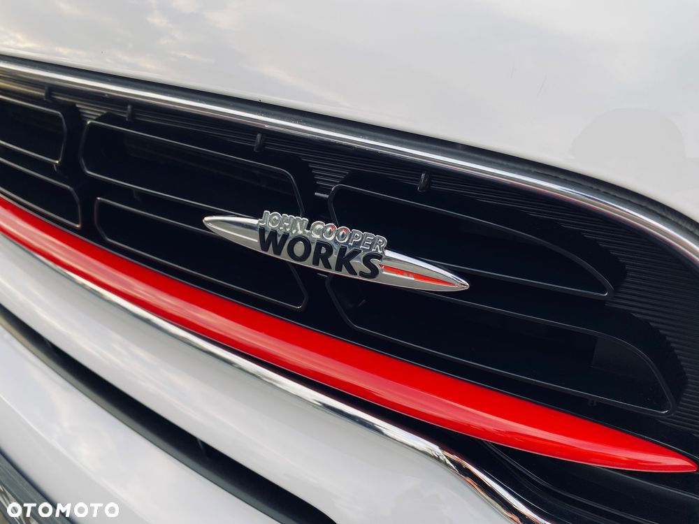 MINI John Cooper Works - 25
