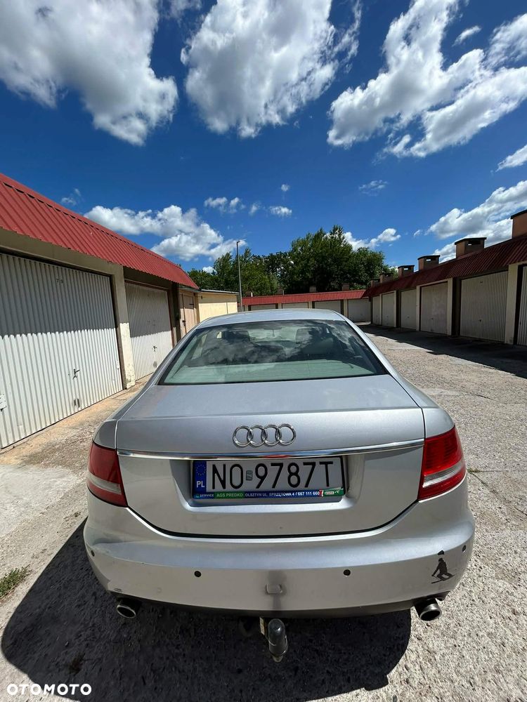 Audi A6 Limousine 2.4 - 3