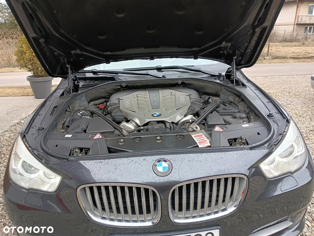 BMW 5GT 550i xDrive Gran Turismo - 4