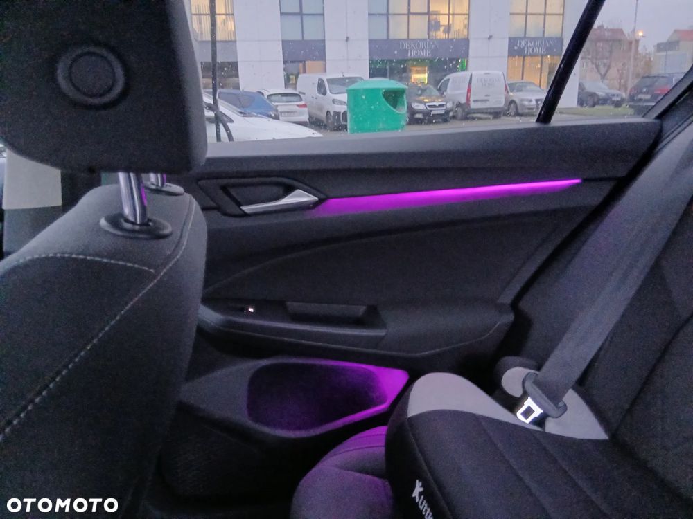 Volkswagen Golf - 20