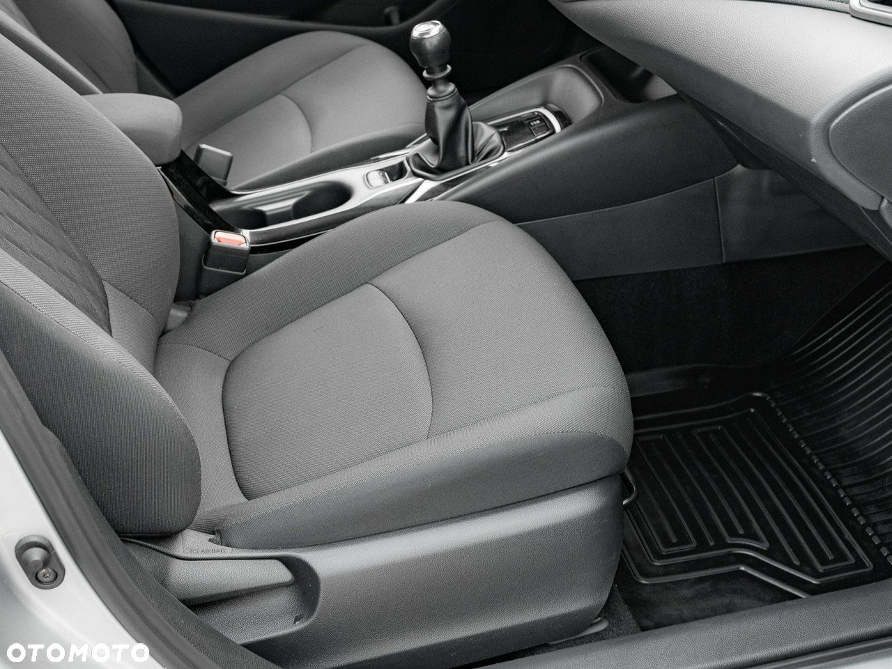 Toyota Corolla 1.5 Comfort - 33