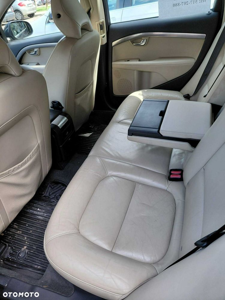 Volvo V70 - 4