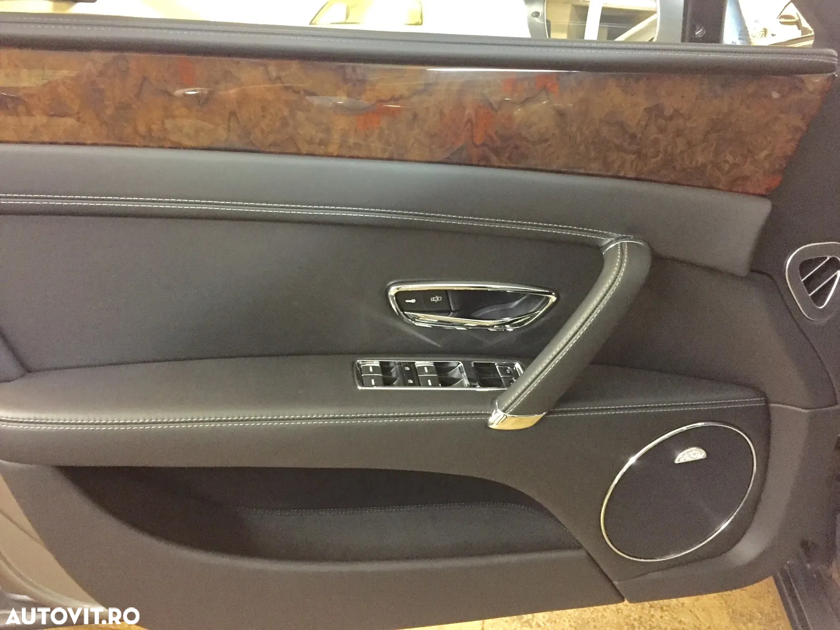 Bentley Flying Spur W12 - 6