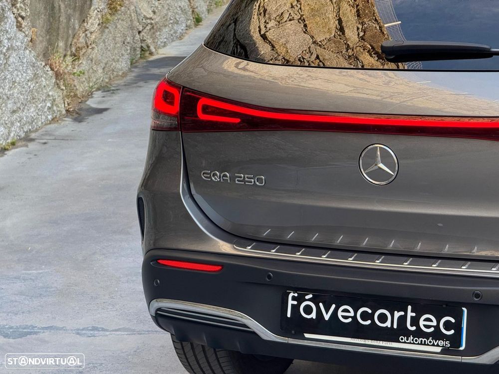 Mercedes-Benz EQA 250 AMG Line - 5