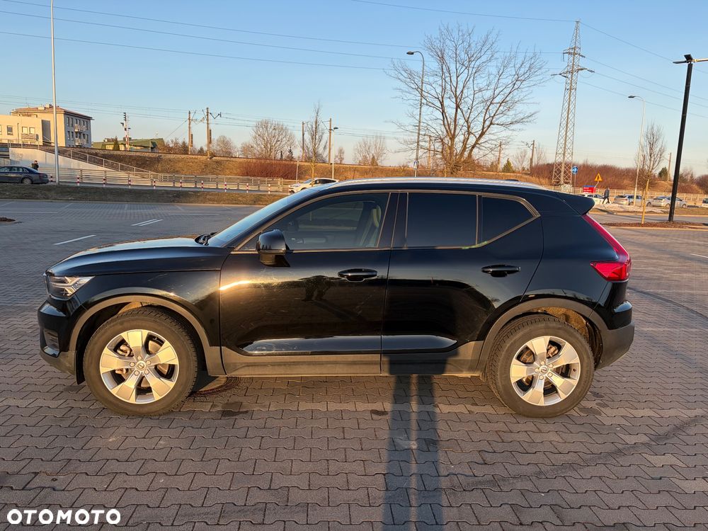 Volvo XC 40 T5 AWD Momentum - 2