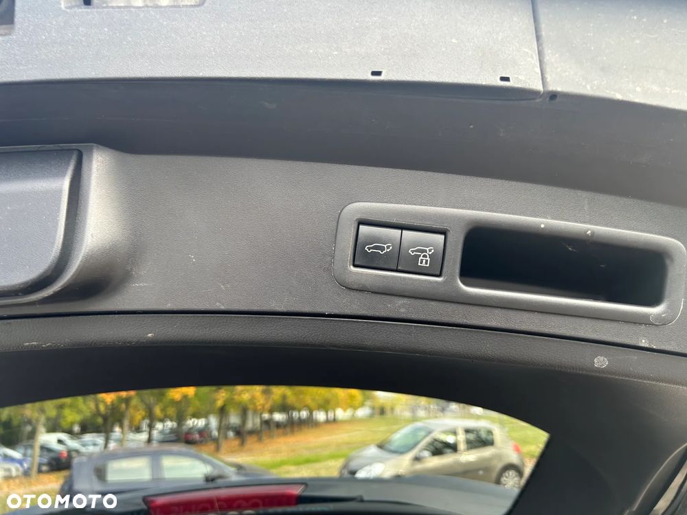 Lexus UX 250h GPF F Impression 2WD - 32