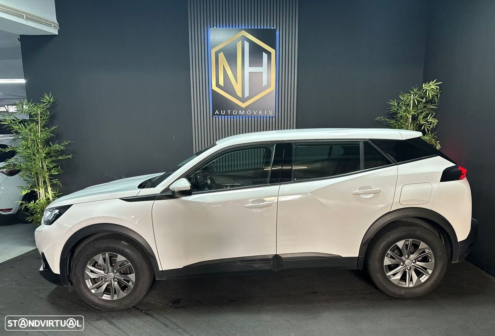 Peugeot 2008 1.2 PureTech Allure EAT6 - 3