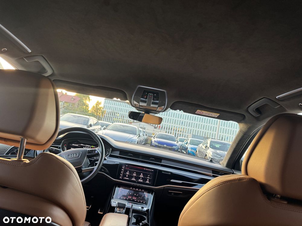 Audi S8 - 17