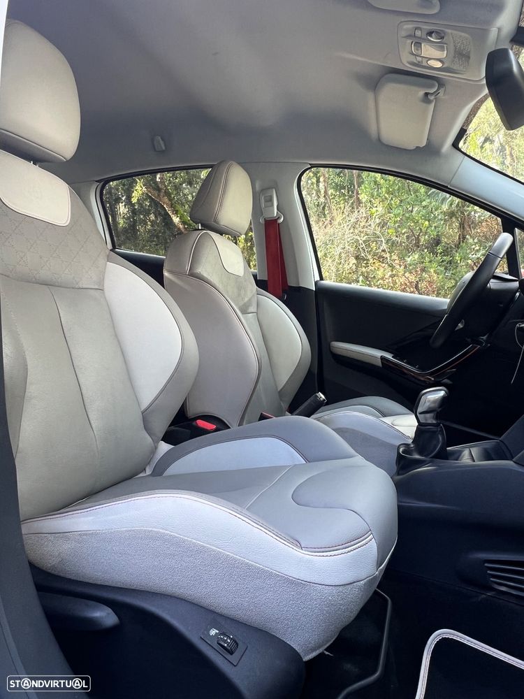 Peugeot 208 PureTech 82 Winter Edition - 10