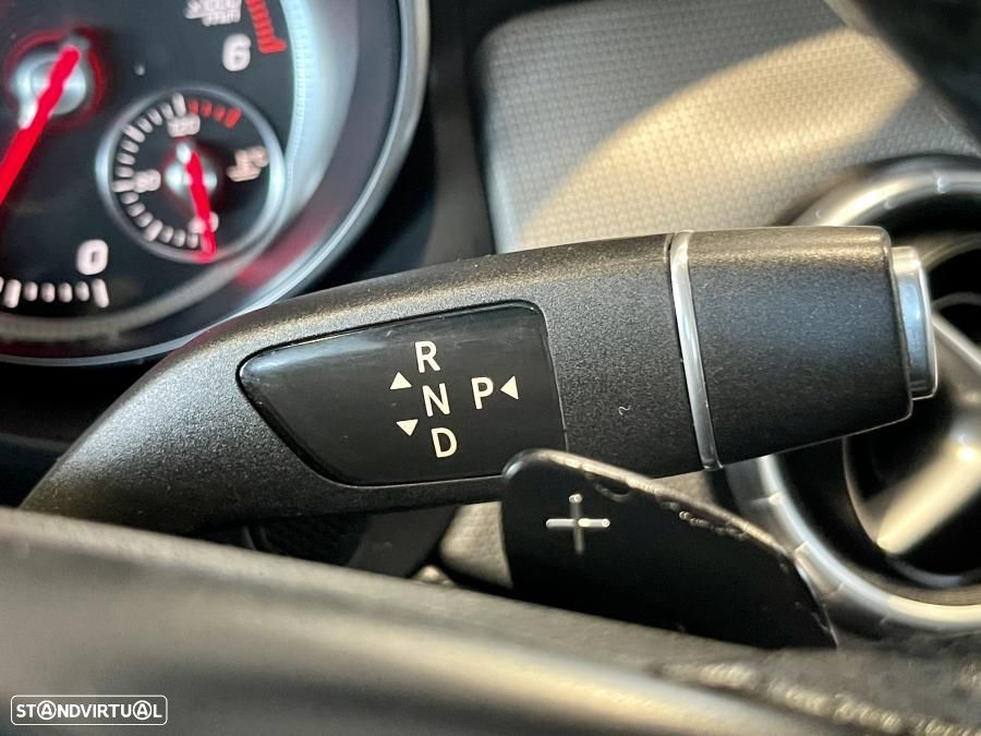 Mercedes-Benz CLA 180 d Shooting Brake Urban Aut. - 15