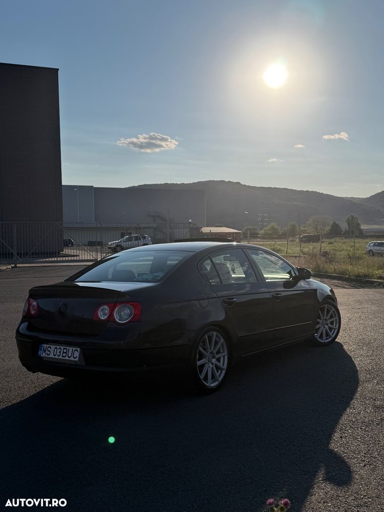 Volkswagen Passat 2.0TDI Sportline DPF DSG - 5