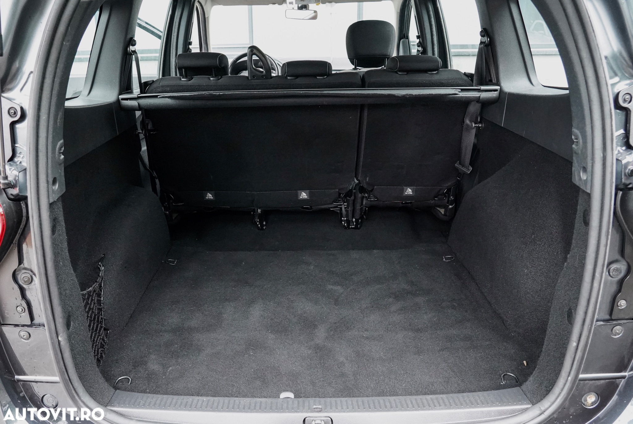 Dacia Lodgy 1.5 Blue dCi Stepway - 23