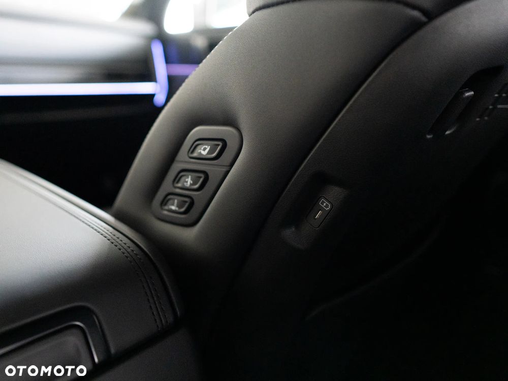 Hyundai Santa Fe 1.6 T-GDI PHEV Calligraphy 4WD 6os - 31