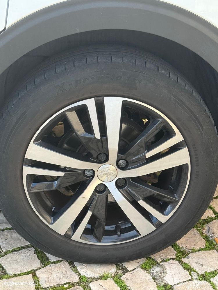 Peugeot 5008 BlueHDI 130 EAT8 Allure Pack - 25