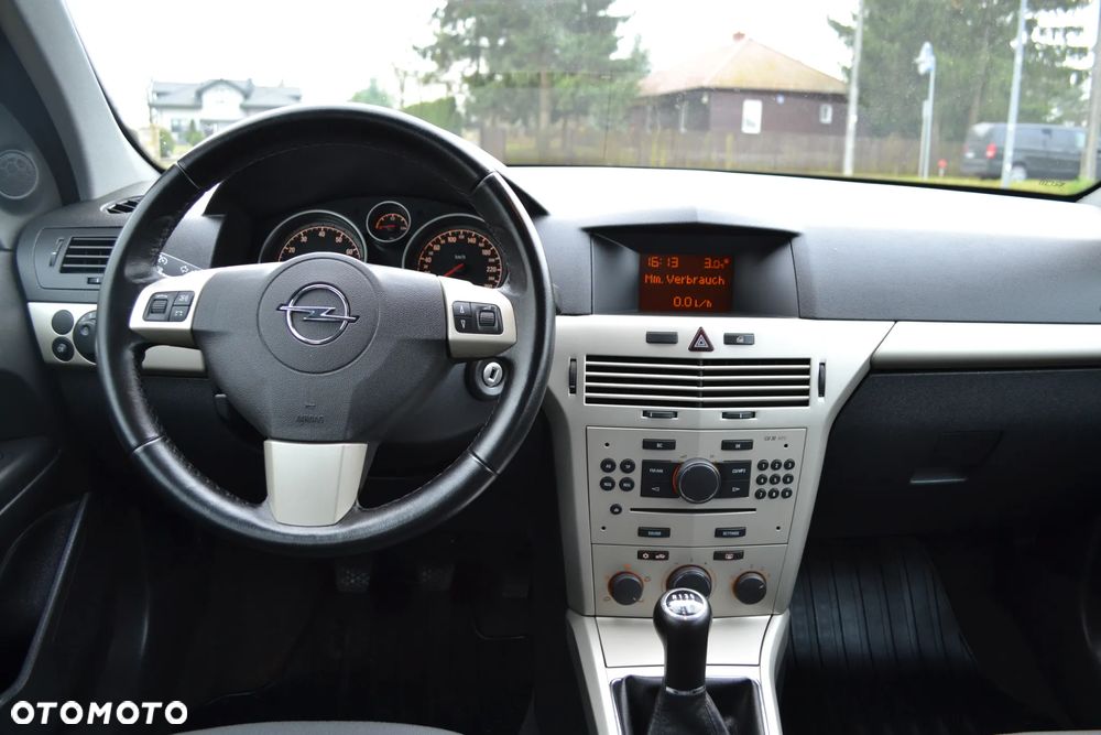 Opel Astra - 26