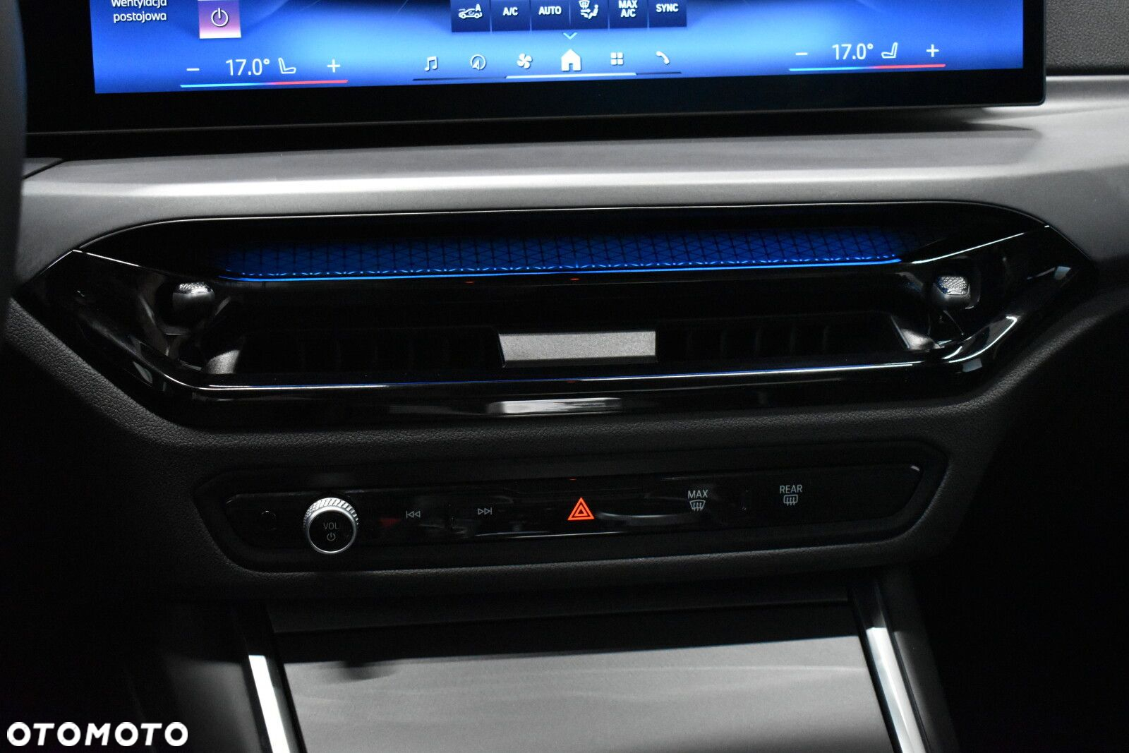BMW Seria 3 318i - 18