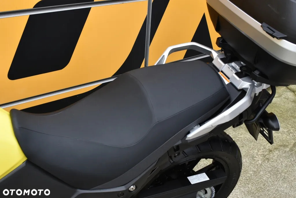 Suzuki DL - 12