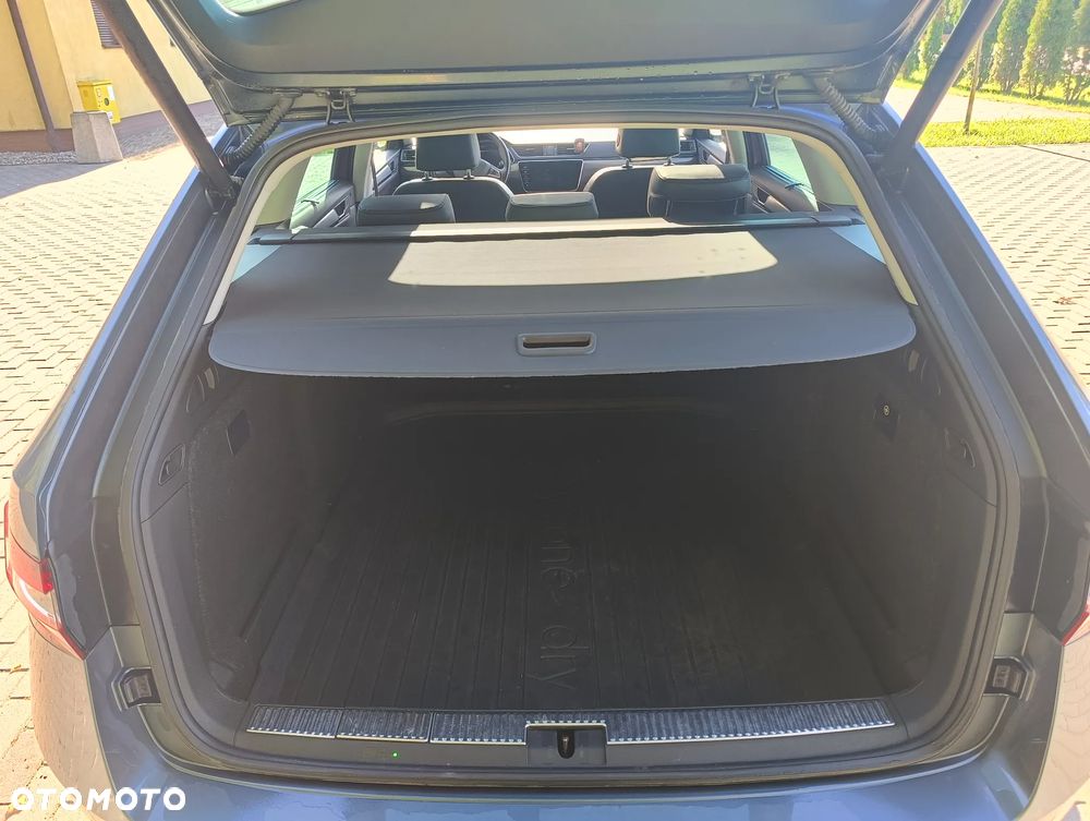 Skoda Superb 2.0 TDI SCR Style - 5