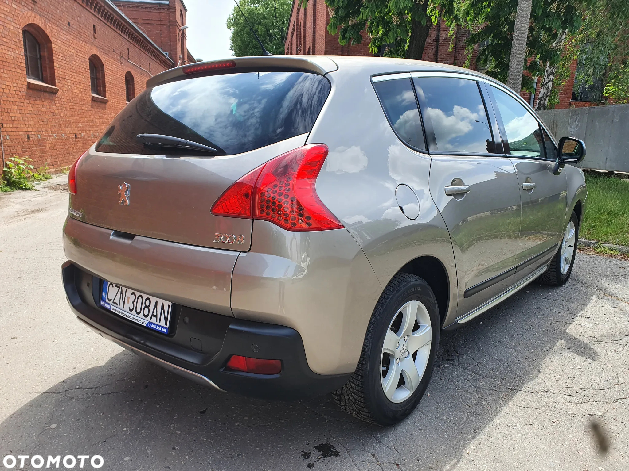 Peugeot 3008 2.0 HDi Allure - 3