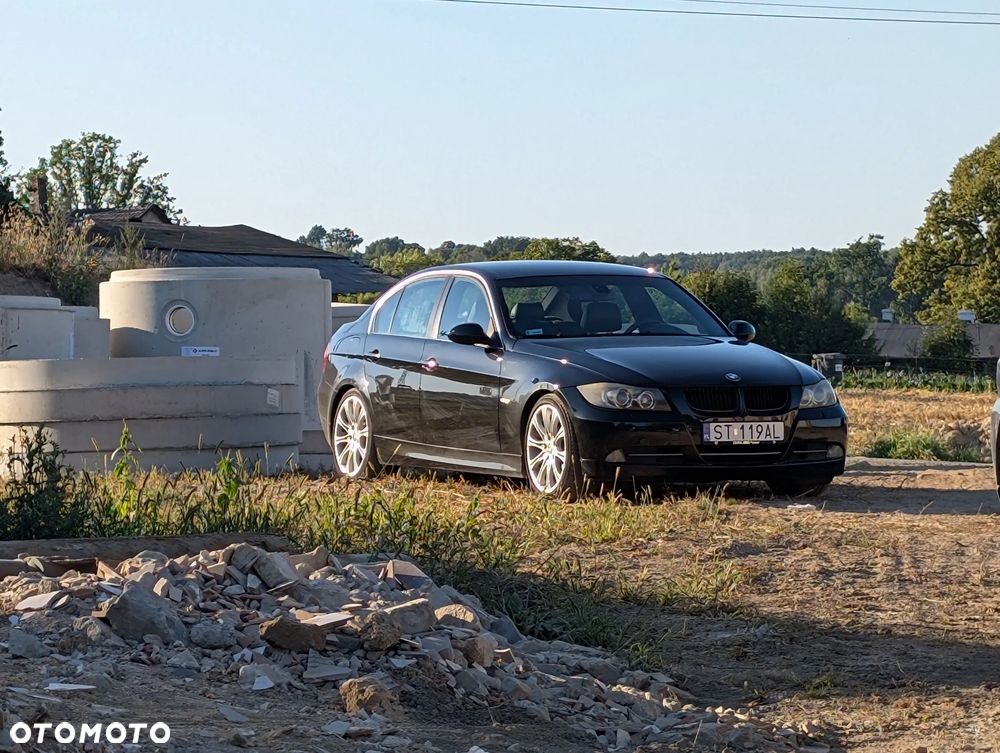 BMW Seria 3 330i - 1
