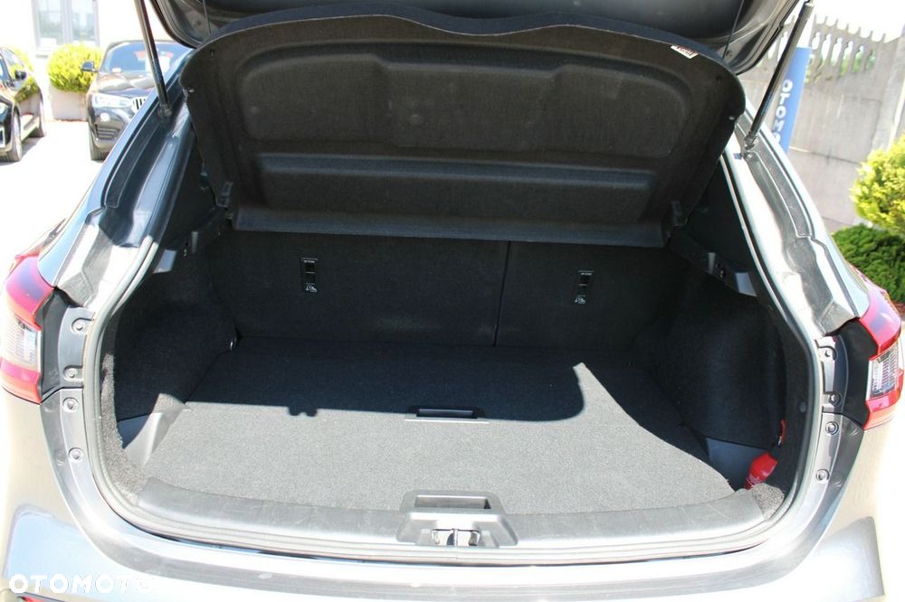 Nissan Qashqai 1.3 DIG-T N-Connecta EU6d - 36
