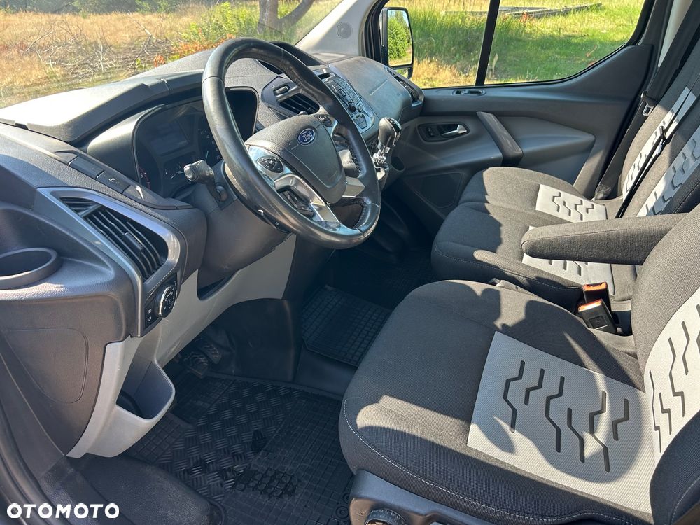 Ford Transit - 12