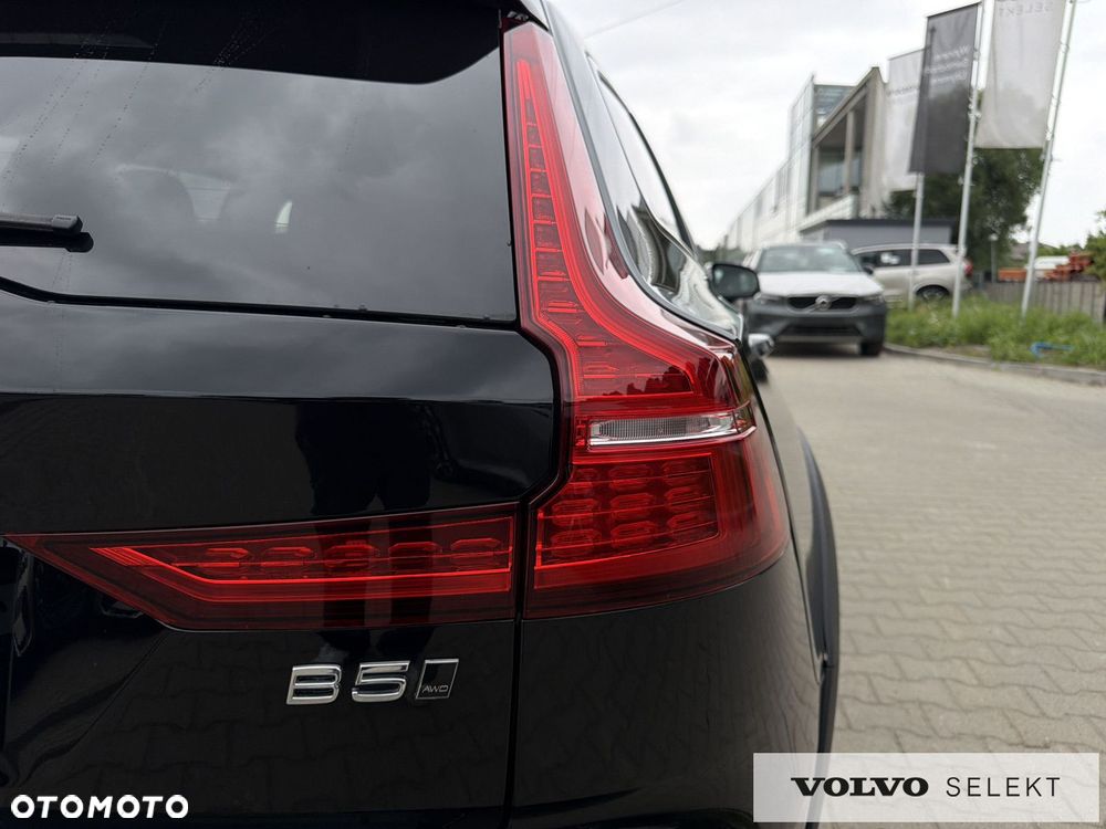 Volvo V60 Cross Country - 30
