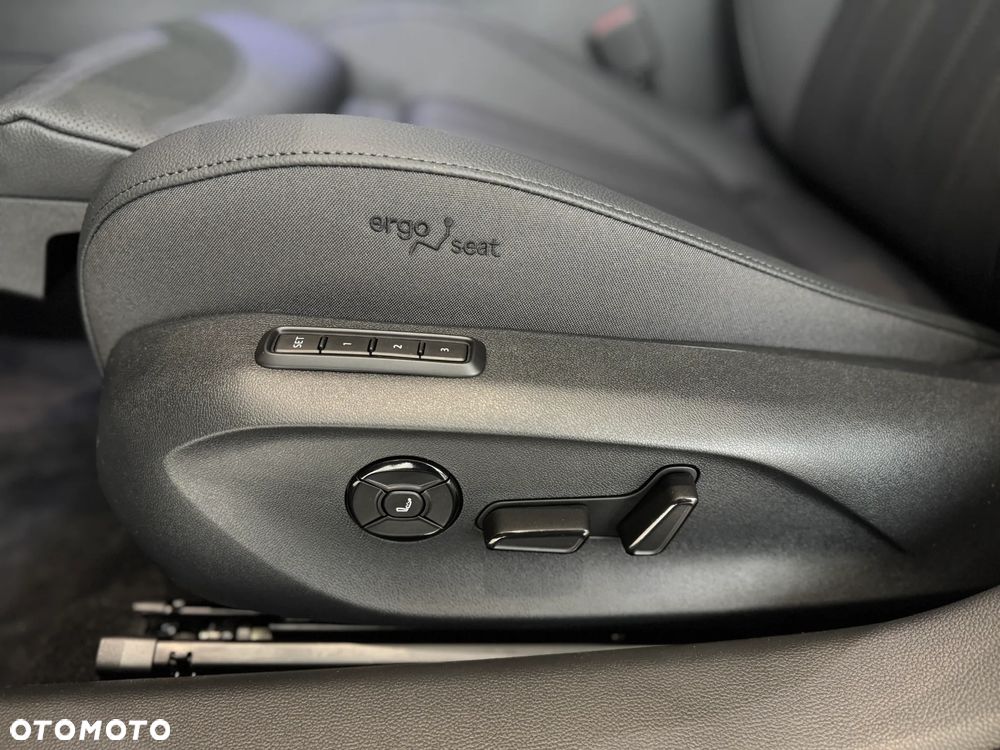 Skoda Superb 2.0 TDI SCR 4x4 L&K DSG - 19