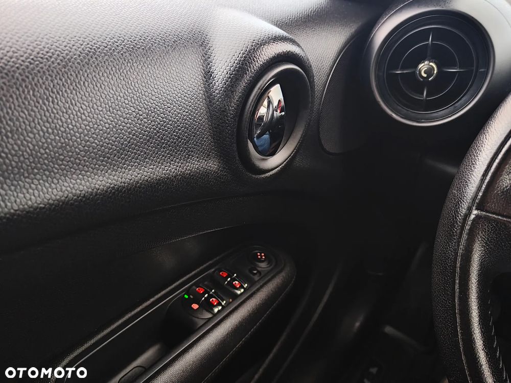 MINI Countryman Cooper D - 14
