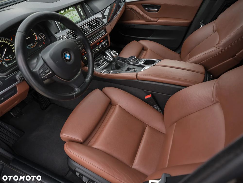 BMW Seria 5 525d Modern Line - 25