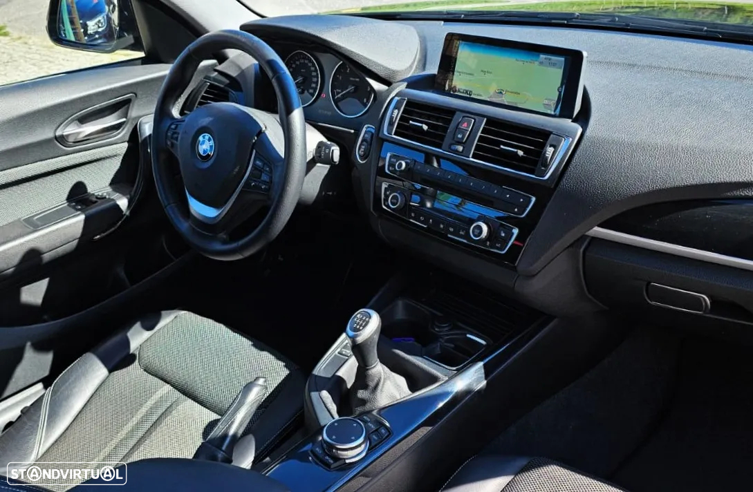 BMW 116 d Line Urban - 29